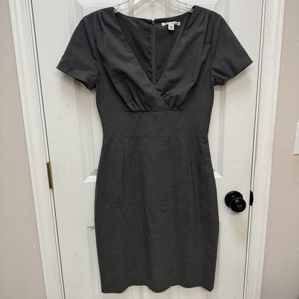 BANANA REPUBLIC Dress Women's Size 8 Charcoal Gray Stretch Light Wool V Neck